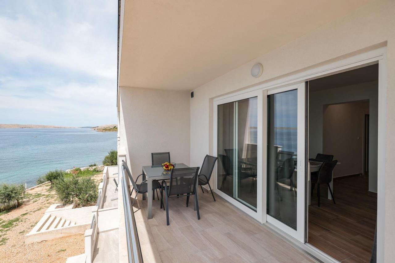 Beachfront Apartments Tic With Seaview Miletici Bagian luar foto