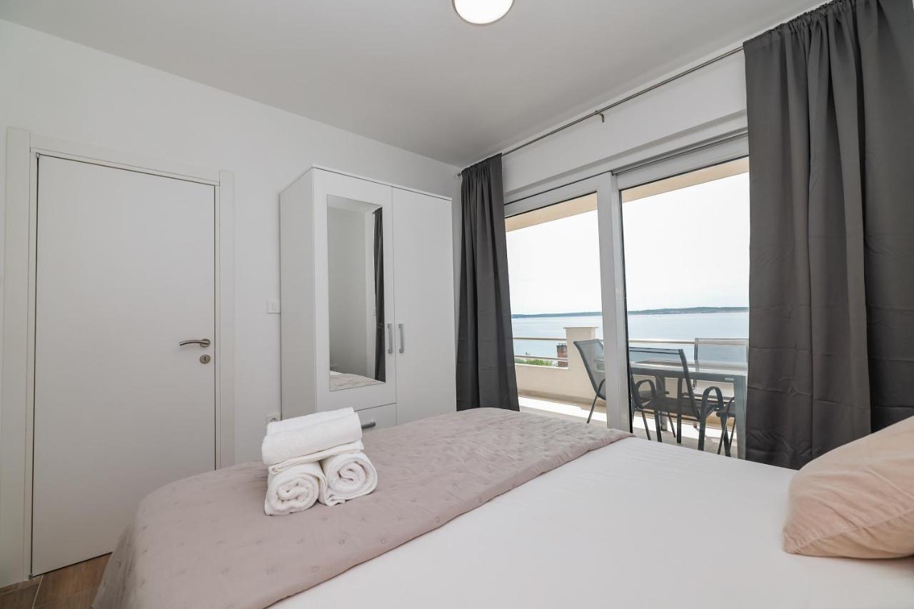 Beachfront Apartments Tic With Seaview Miletici Bagian luar foto