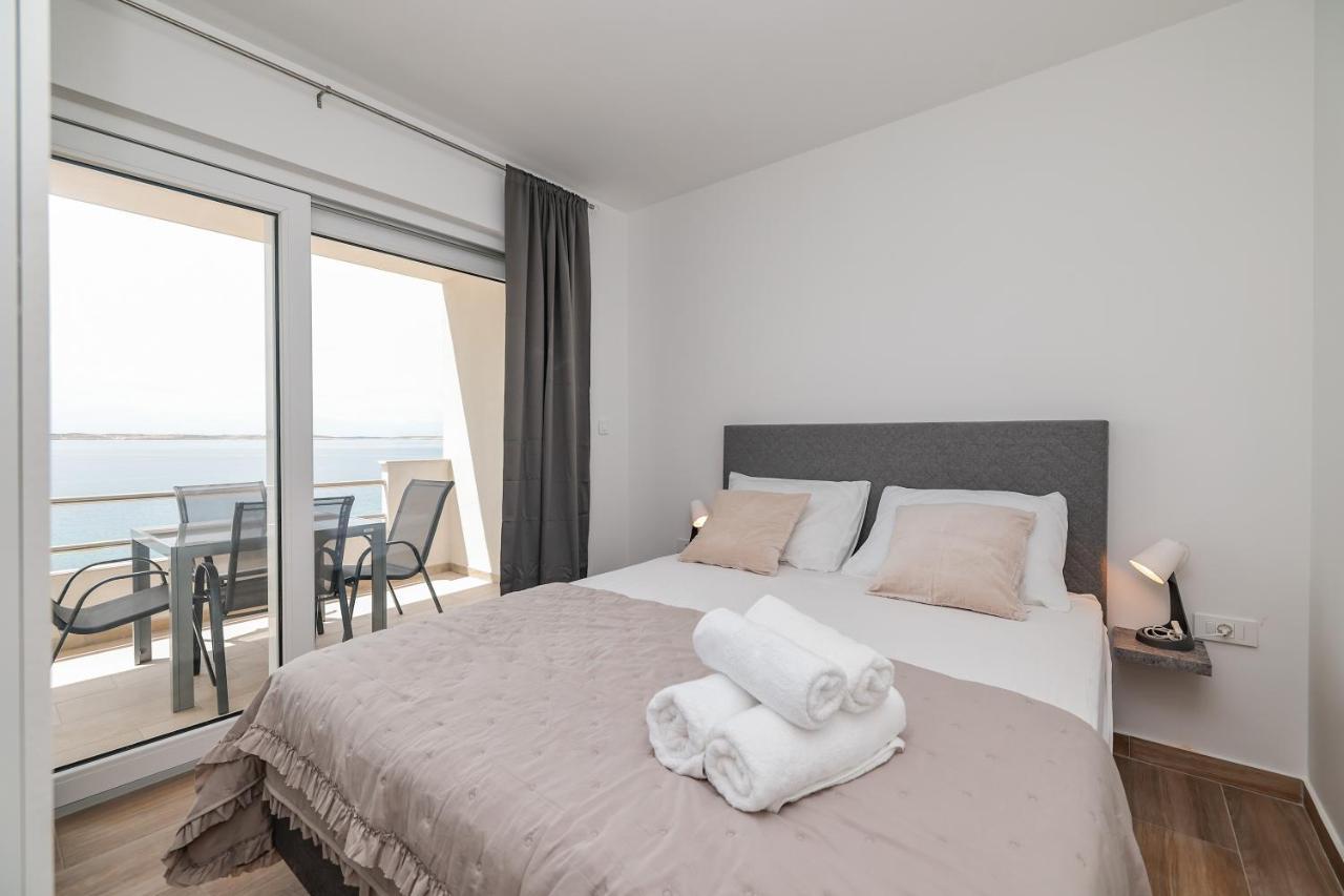 Beachfront Apartments Tic With Seaview Miletici Bagian luar foto
