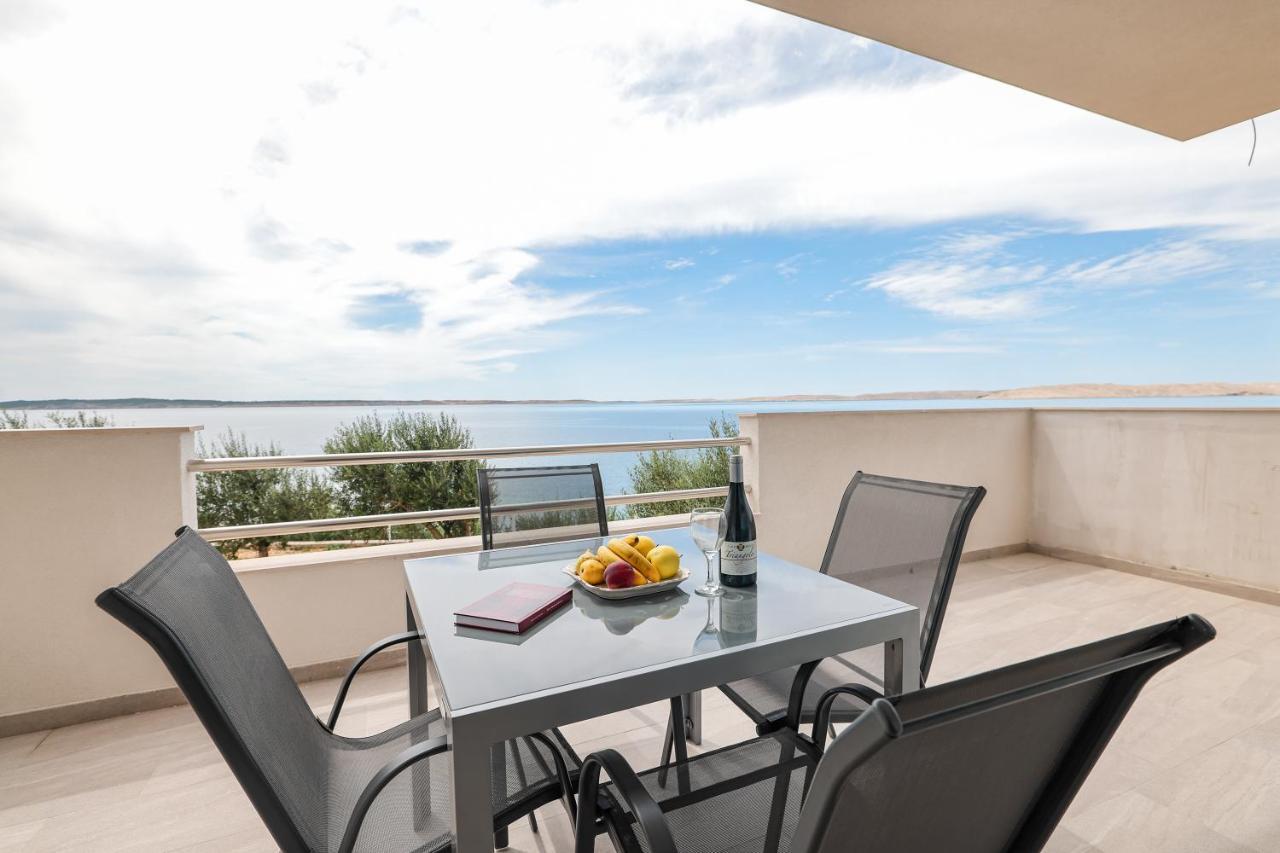 Beachfront Apartments Tic With Seaview Miletici Bagian luar foto