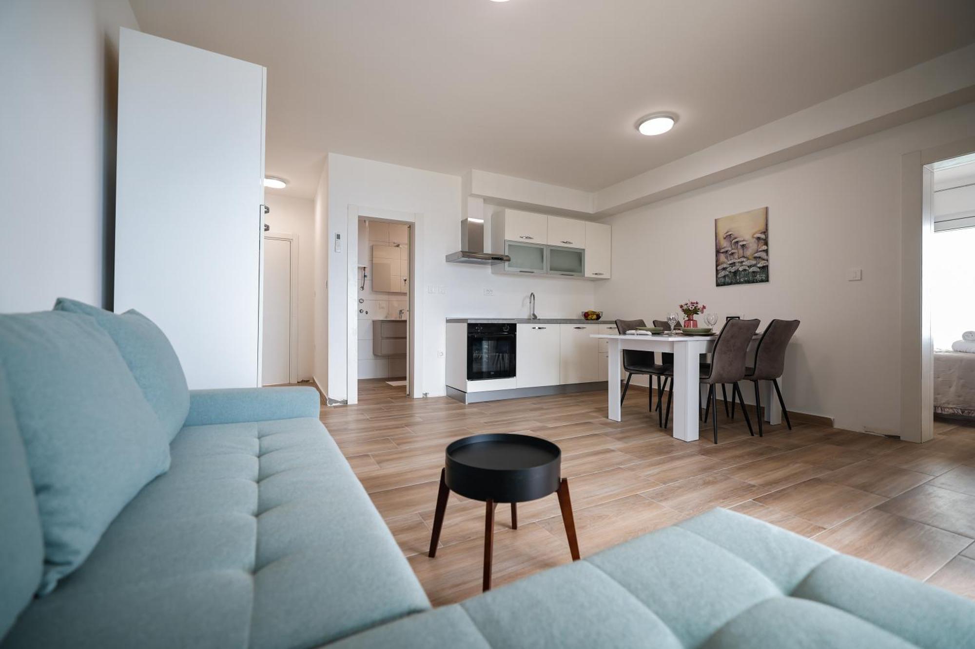 Beachfront Apartments Tic With Seaview Miletici Bagian luar foto