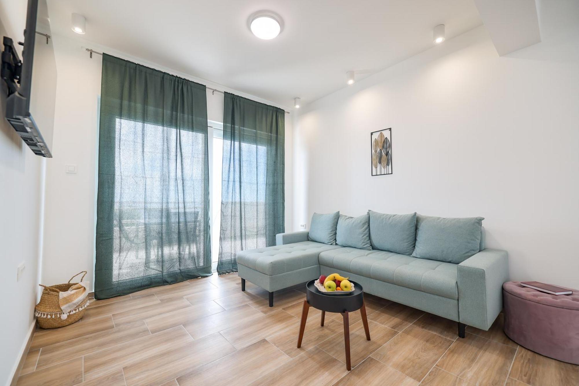 Beachfront Apartments Tic With Seaview Miletici Bagian luar foto