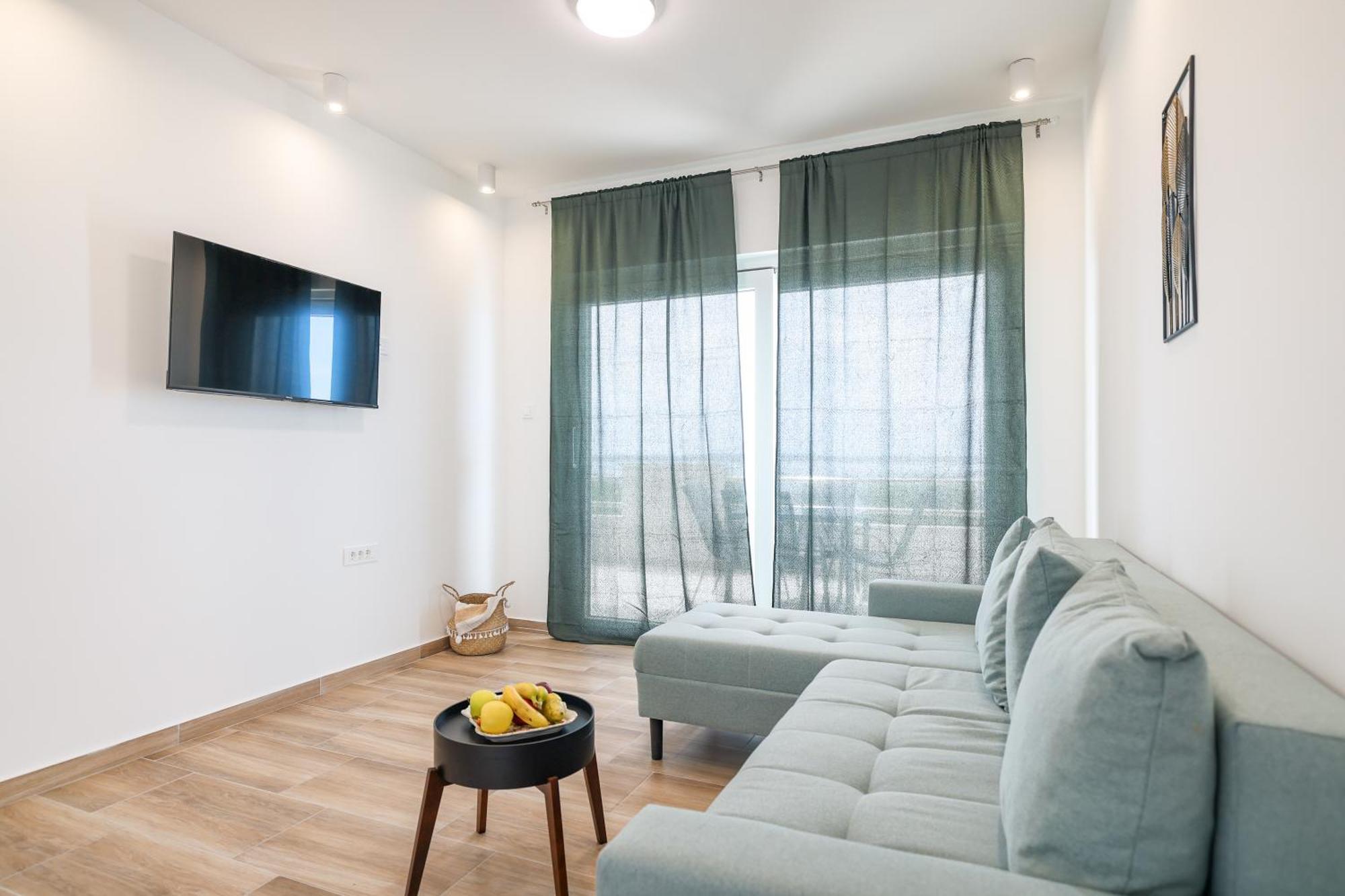Beachfront Apartments Tic With Seaview Miletici Bagian luar foto