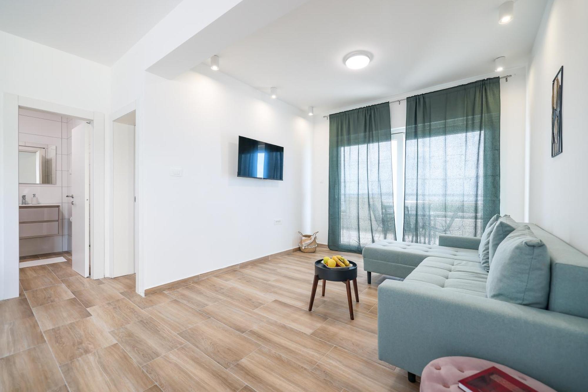 Beachfront Apartments Tic With Seaview Miletici Bagian luar foto